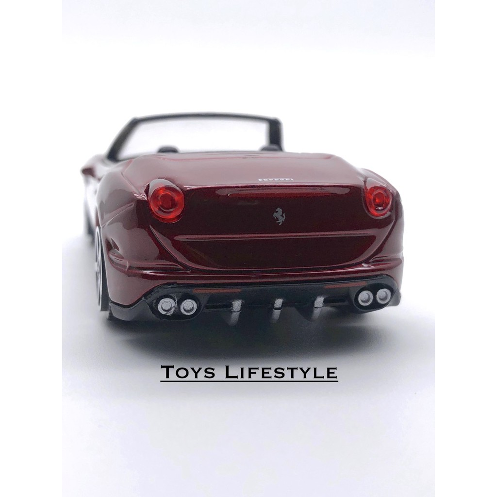 Bburago Diecast - Ferrari California T Skala 1:43 (Ferrari Series)