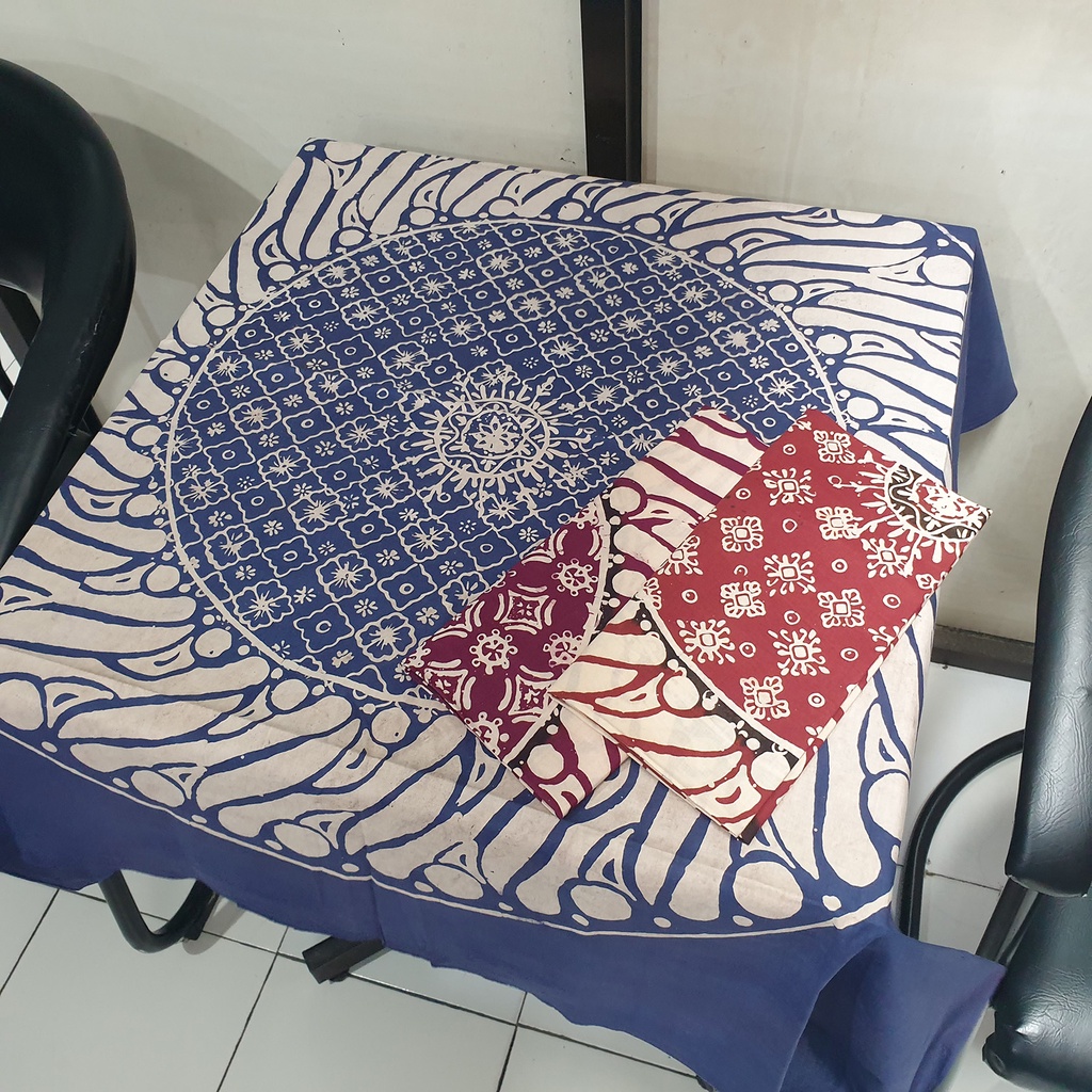 Taplak Meja Kotak / Taplak Meja Sekolah / Taplak Meja Kantor  110 x 110 cm