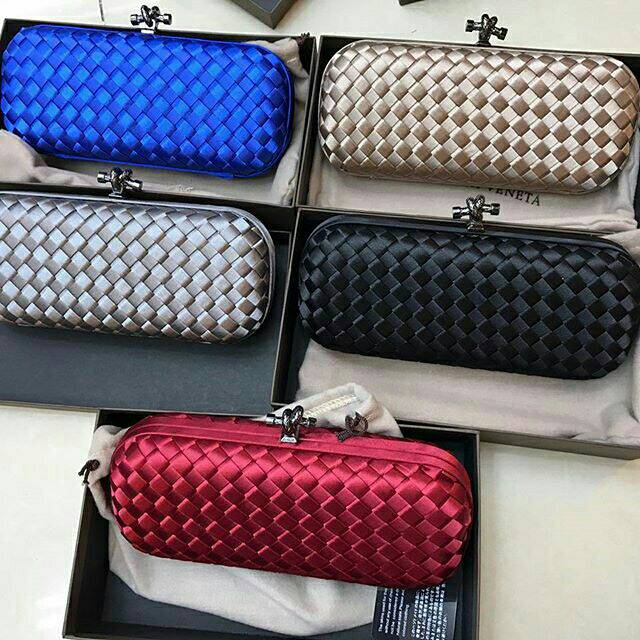 Bottega clutch satin