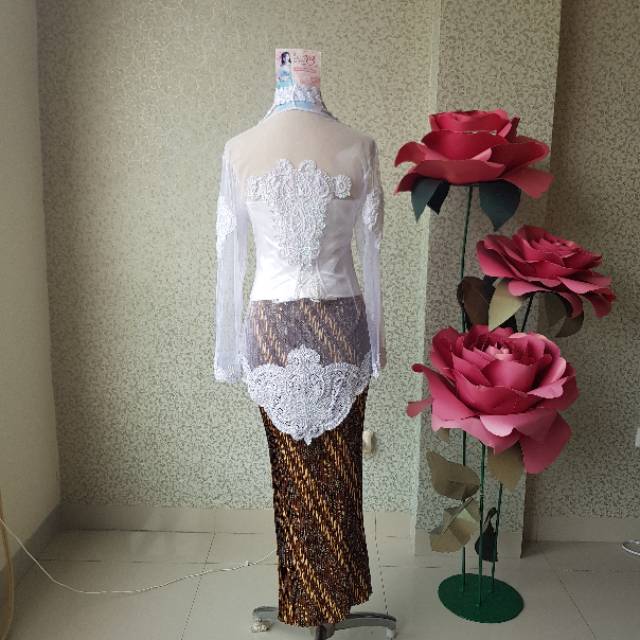 GAUN PENGANTIN KEBAYA AKAD