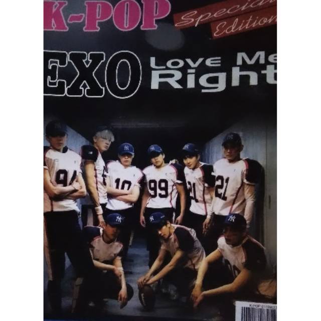 Majalah kpop EXO -love me right-