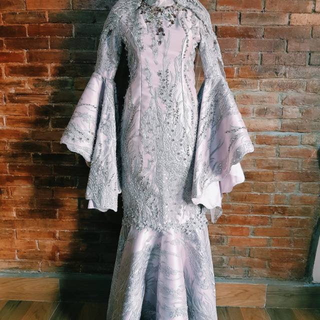 Baju pengantin modern