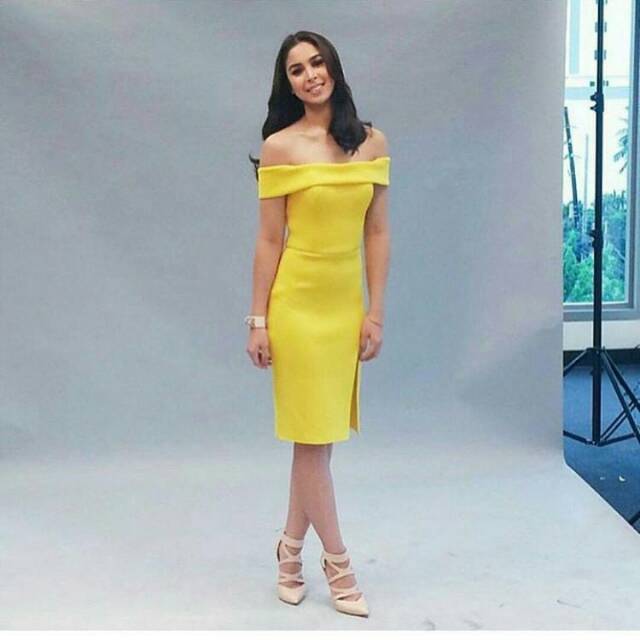 Yellow dress sabrina