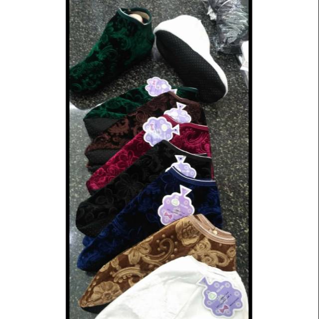 Sepatu tawaf kaos kaki tawaf perlengkapan haji umroh wanita