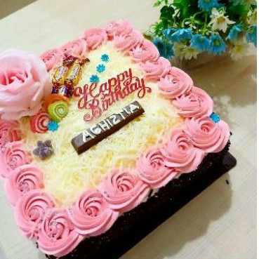 

Kue Ulang Tahun Simple Ekonomis Lembut Kotak 2 Layers