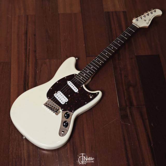 Gitar Elektrik Bacchus Universe Series BMS-SH/R White