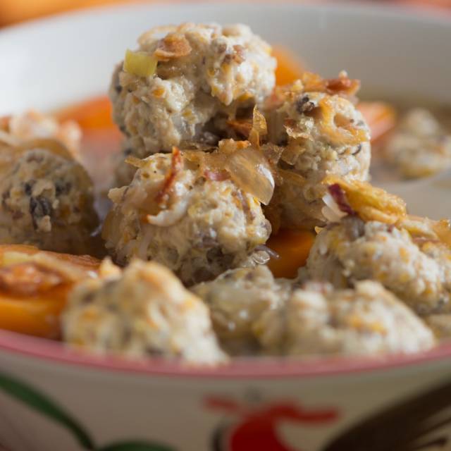 

BAKSO LOHOA/BAKSO RAMBUTAN/BAKSO AYAM KAMPUNG/BAKSO HOMEMADE NO MSG NO PENGAWET