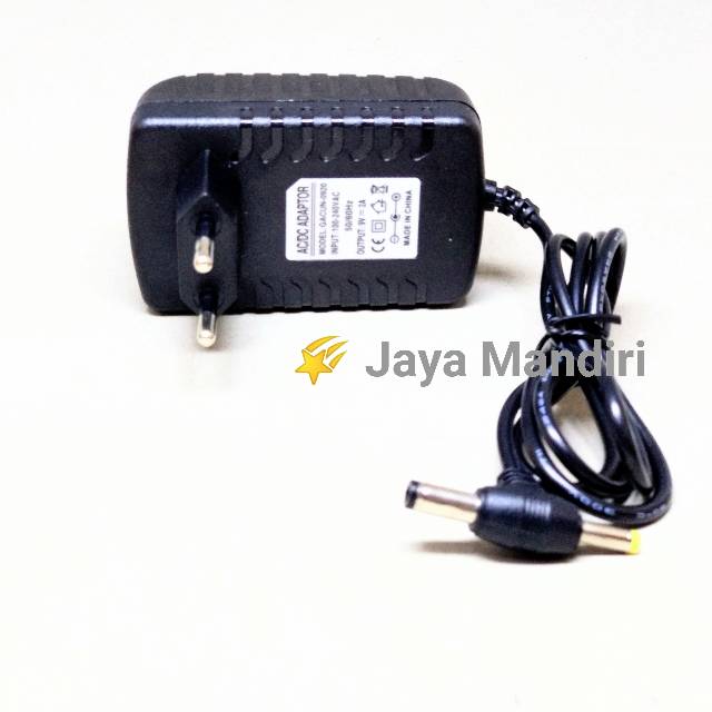 Adaptor 9V- 2A / power adapter 9 Volt 2 Ampere double Jack DC