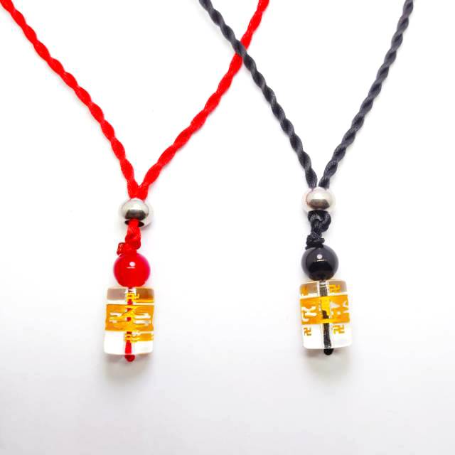 Kalung KeberuntunganTali Sutra Cristal Om Mani Padme Hum