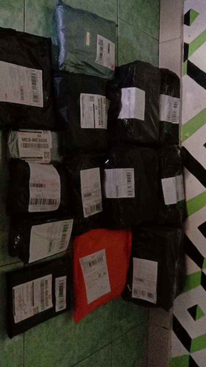 Plastik Berbagai Motif Dan Ukuran