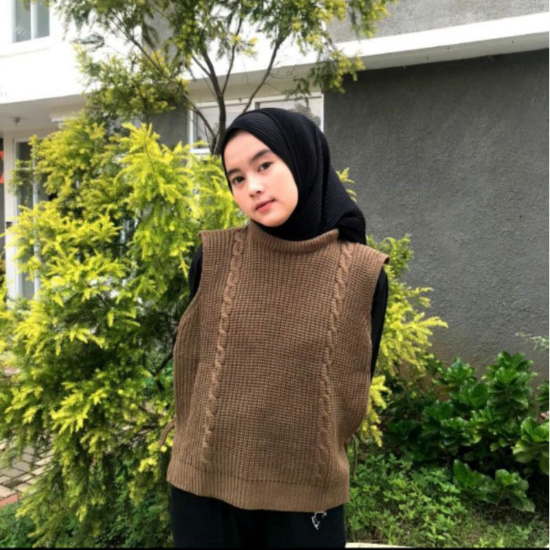 Rompi Rajut Cable Tali Ikat / Vest Rajut Tali / Rompi Rajut Tali