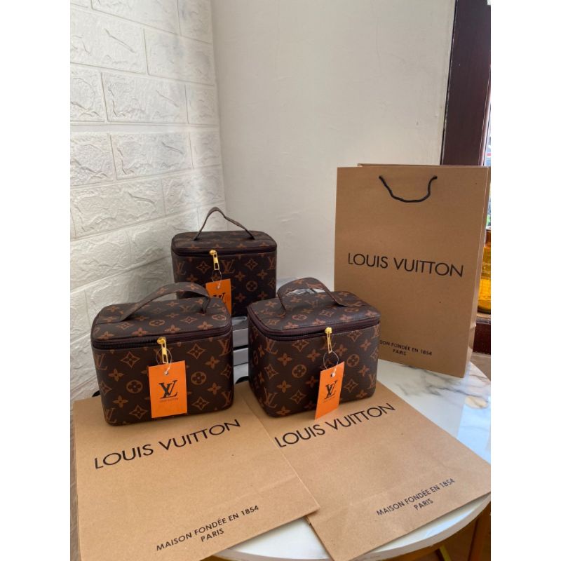 BEAUTY CASE LV TAS MAKEUP GRATIS PAPERBAG