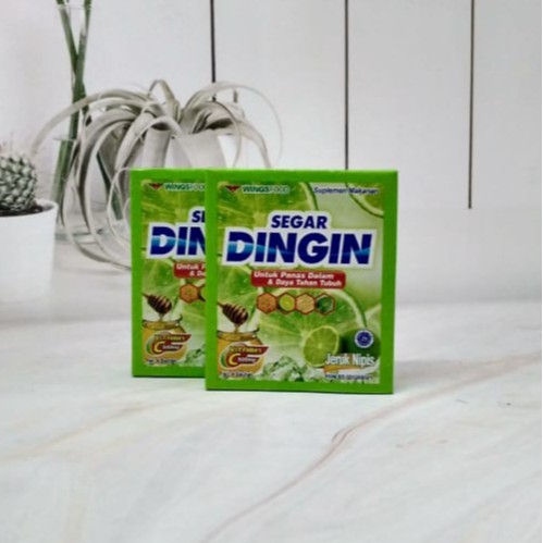 Segar dingin Renceng Jeruk Nipis/Orange (24 sachet)