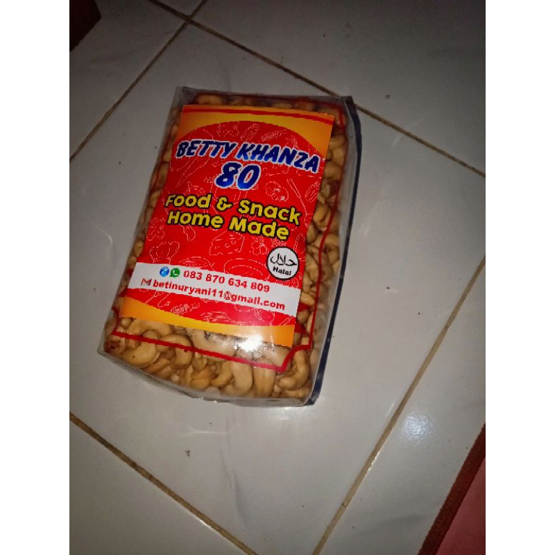 

Kacang Mete Goreng