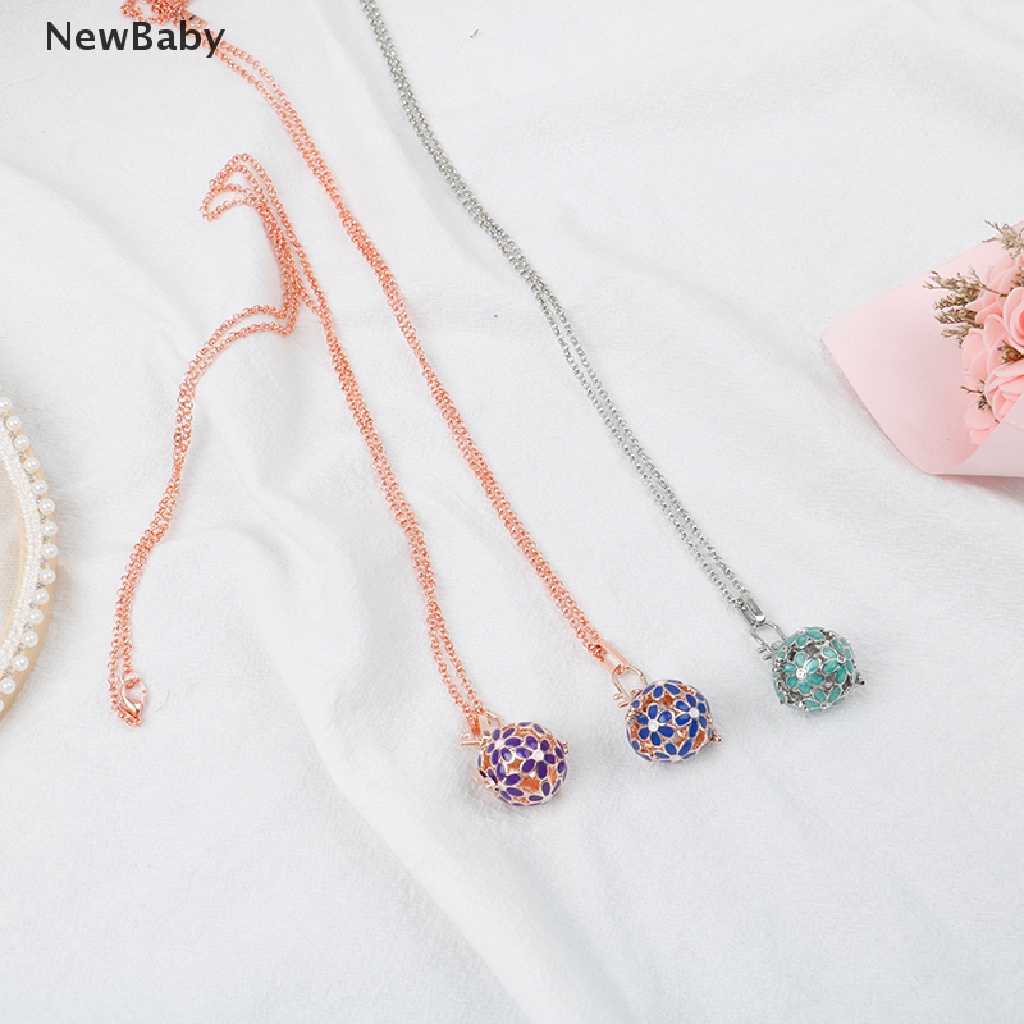 New Kalung Rantai Liontin Locket Bulat Aksen Bunga Daisy Untuk Wanita