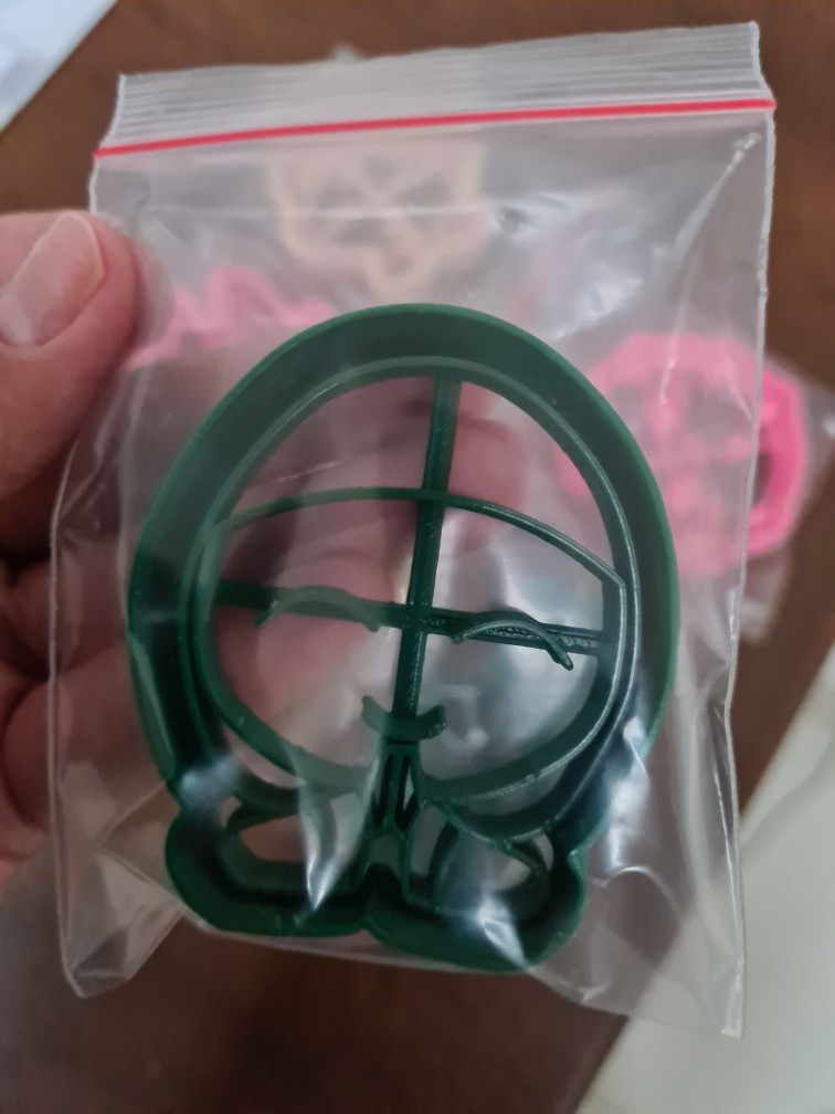 Muslimah Praying Cookie Cutter