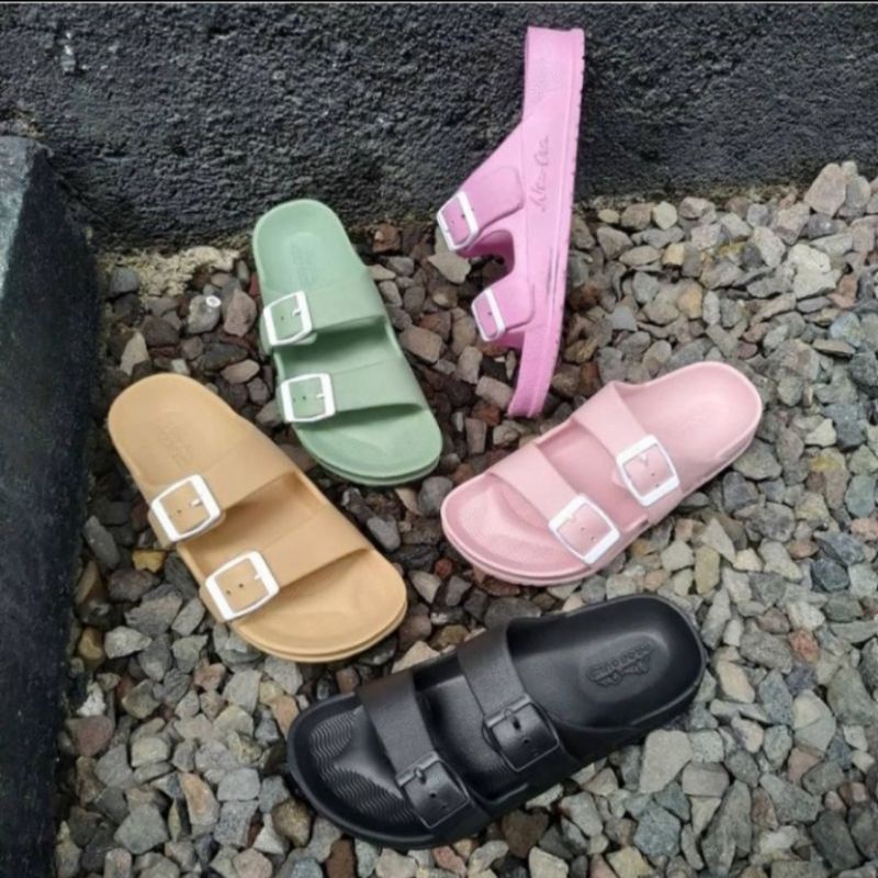 Sandal Selop Wanita gesper kekinian ban dua New Era/Shevano Uk 36-41