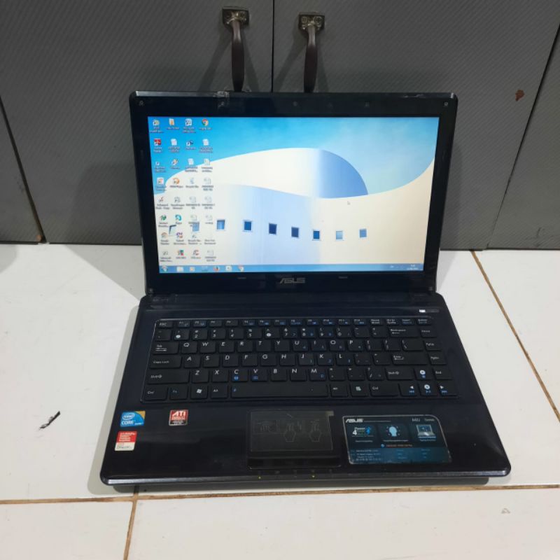 Laptop Asus A42J intel Cor i3 M370 Ram 4GB/320GB VGA ATI MOBILITY RADEON HD 5400 WINDOWS 10 LAYAR 14INCH