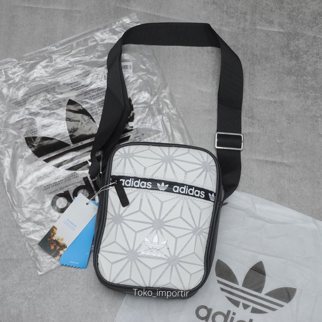 Tas Selempang Mini Adidas Issey Miyake
