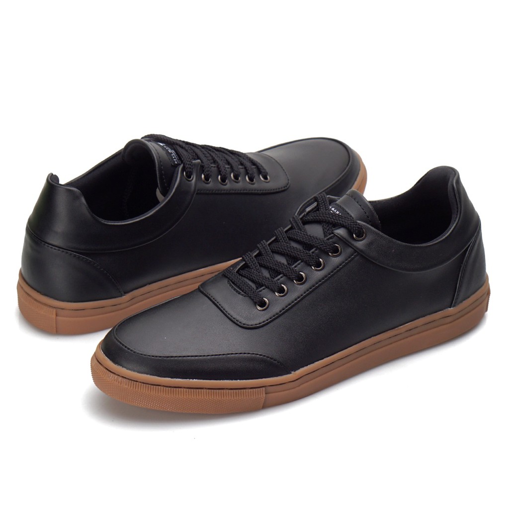 CLEV BLACK SOLID |ManNeedMe x Reyl| Sepatu Sneakers Pria Casual Shoes ORIGINAL