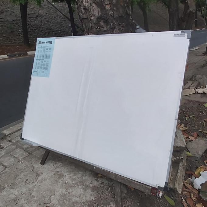 

[COD] white board gantung 80 x 120 cm TERBATAS Kode 1003