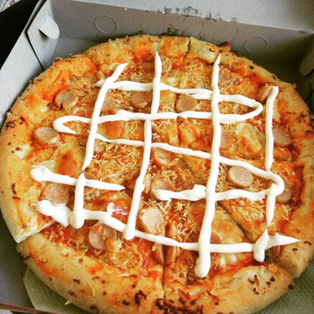

Kinikofood Pizza Jumbo Only 50 RIBU. Pizza 8 Potong