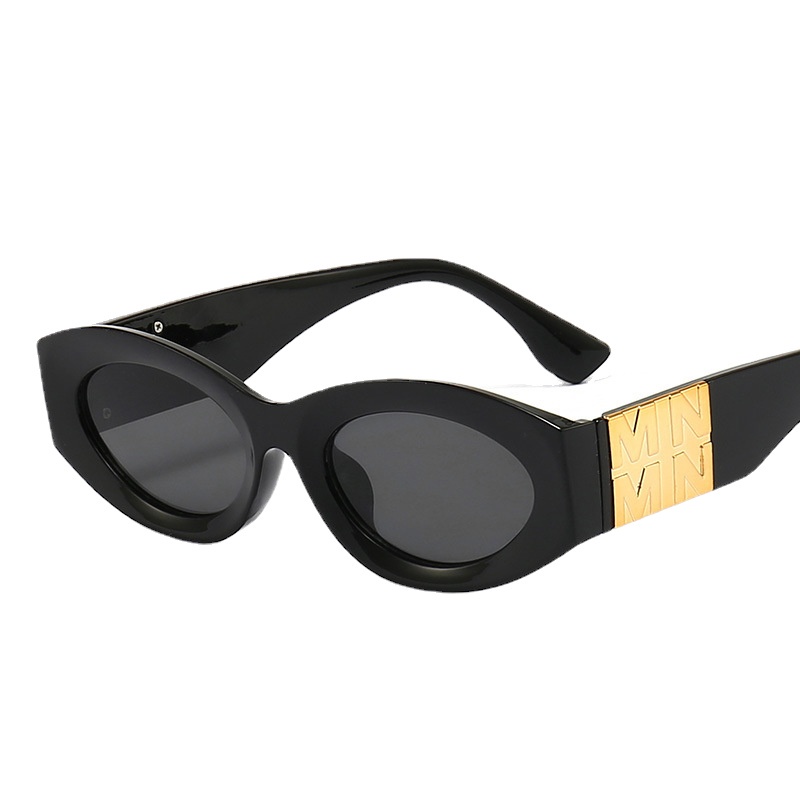 Kacamata Hitam Model Mata Kucing Untuk Musim Panas