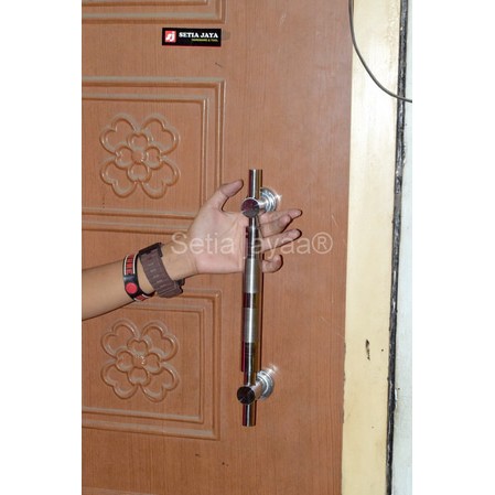 Tarikan sunduk bulat chrme 33cm / tarikan pintu dobel