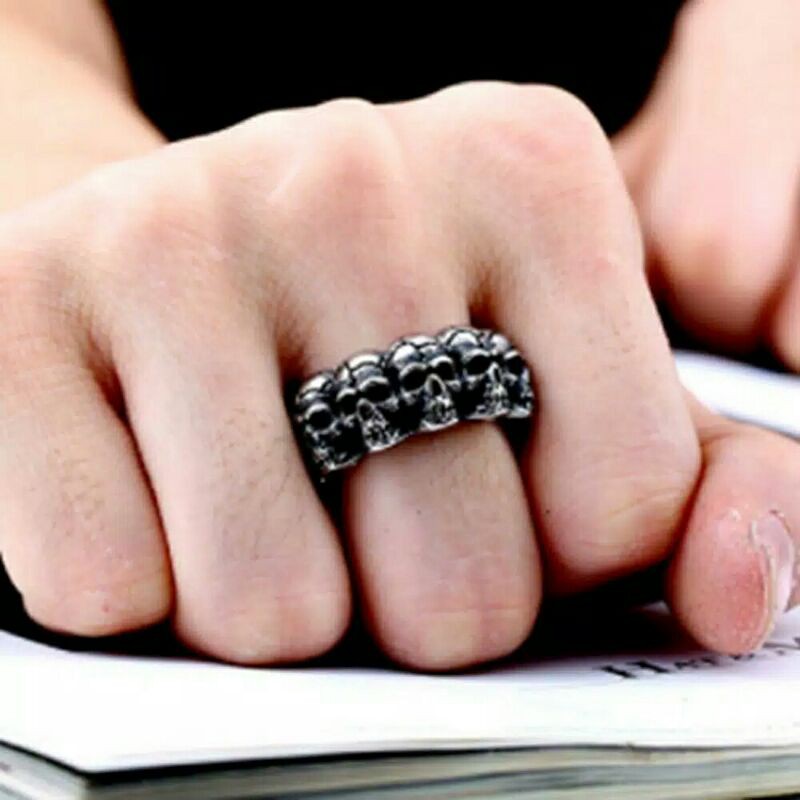 Cincin pria tengkorak punk style men ring skull round series