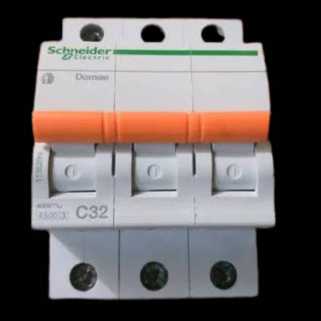 Mcb  3 phase 32 A scheneider