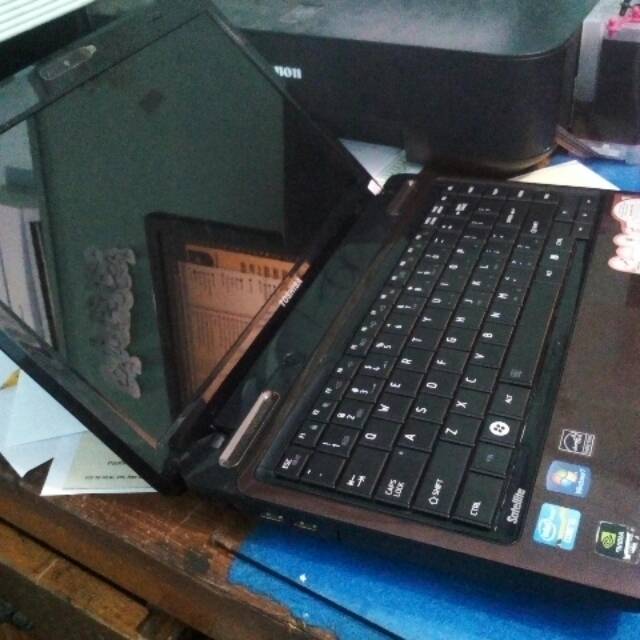 Laptop toshiba satellite L735