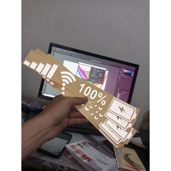 Cutting hologram murah / cutting stiker BATRAI HP WIFI / stiker murah / stiker viral