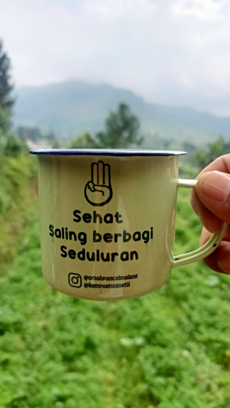 Souvenir Gelas Enamel (7cm)