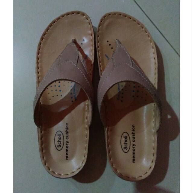 Sandal Scholl original ukuran 36 new. Sandal  kesehatan. Warna  coklat. Arch  support .