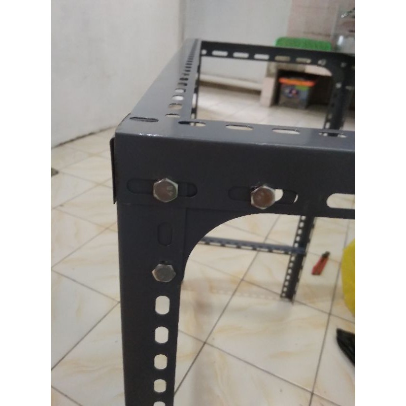 besi siku lubang 3,5x3,5x1mm