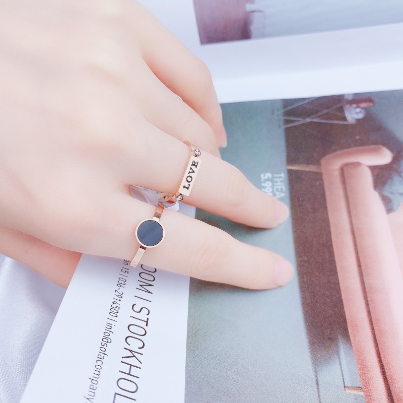 [COD] Cincin Titanium Premium Lapis Emas 18K Emas Bentuk Bulat Cincin Wanita Bahan Warna Hitam Aksesoris Bulgar