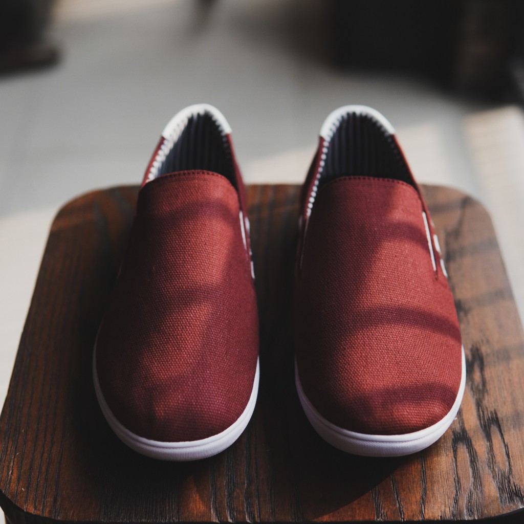 Sepatu Slip On Casual Pria Adidas D3P Slop Maroon / Premium Bahan Kanvas Murah / Simple Santai Kerja