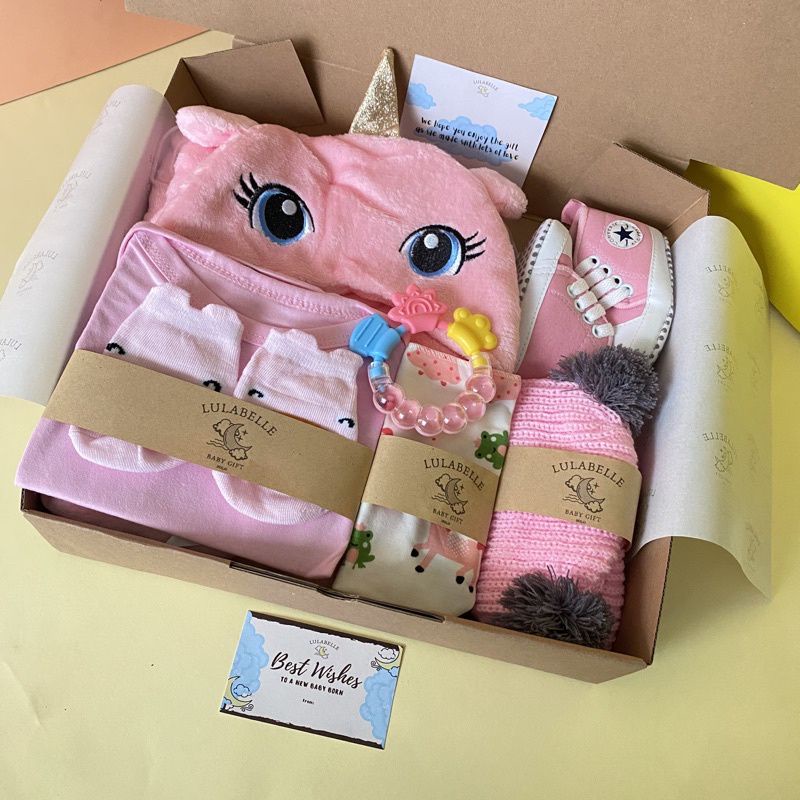 Yama Giftbox parsel kado kelahiran hampers bayi set selimut karakter