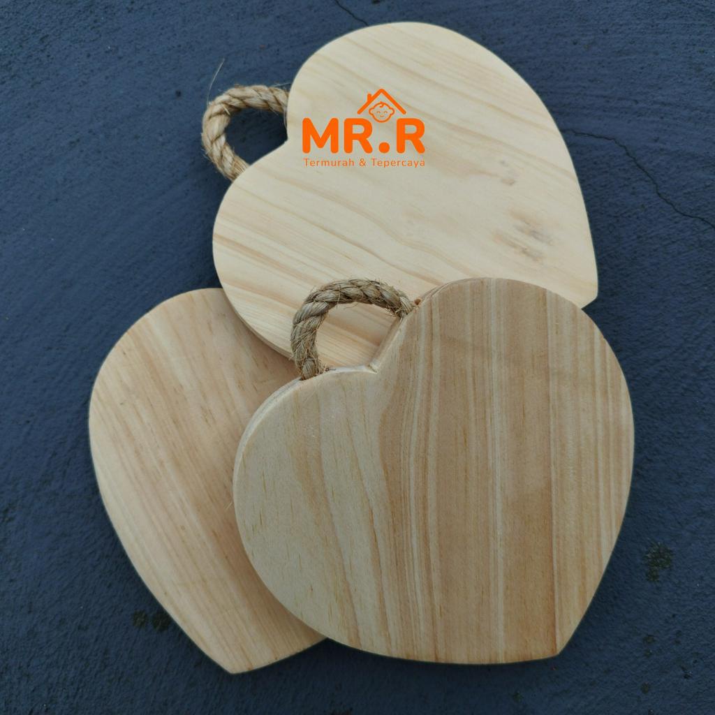 Talenan Kayu Pinus Gantung Bentuk Hati Dengan Tali Tambang Food Grade Hiasan Dinding Perlengkapan Rumah
