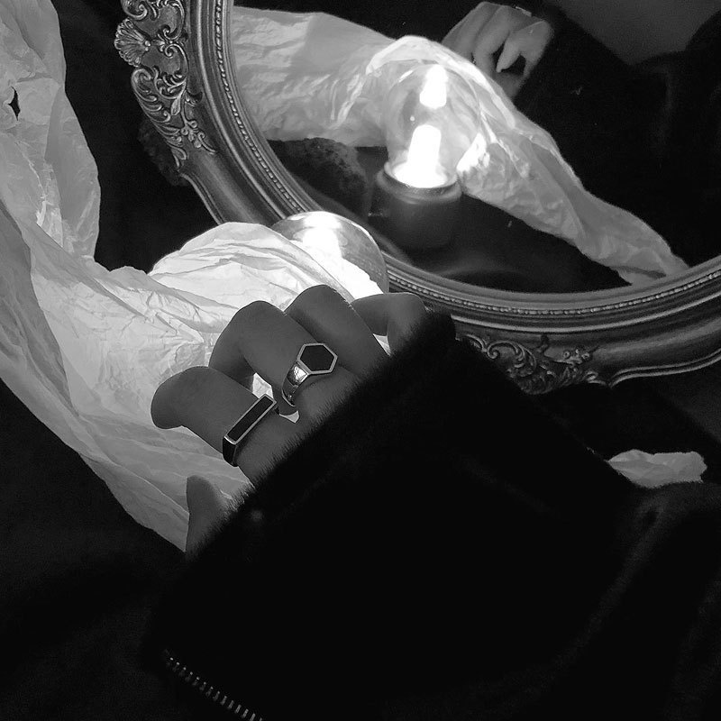 Cincin Model Terbuka Bentuk Hexagon Aksen Berlian Gaya Vintage