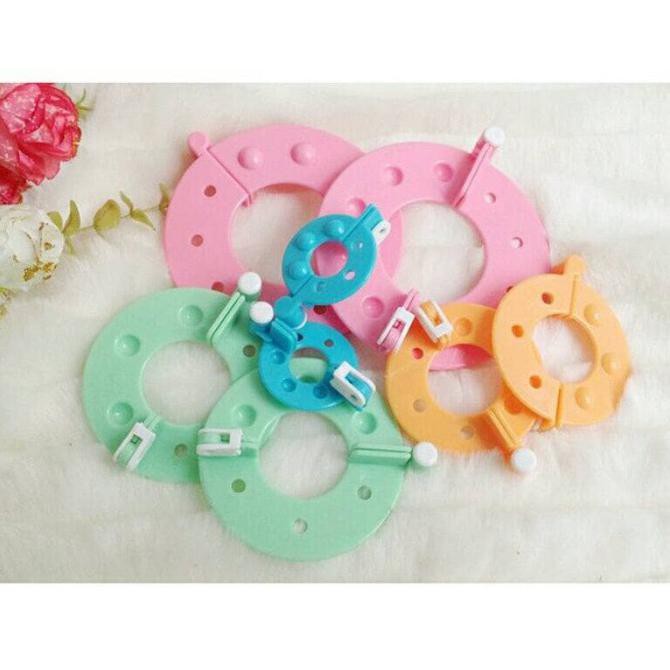 

Silahkan Order] 8Pcs 4 Ukrn Pompom Set Alat Pembuat Pompom