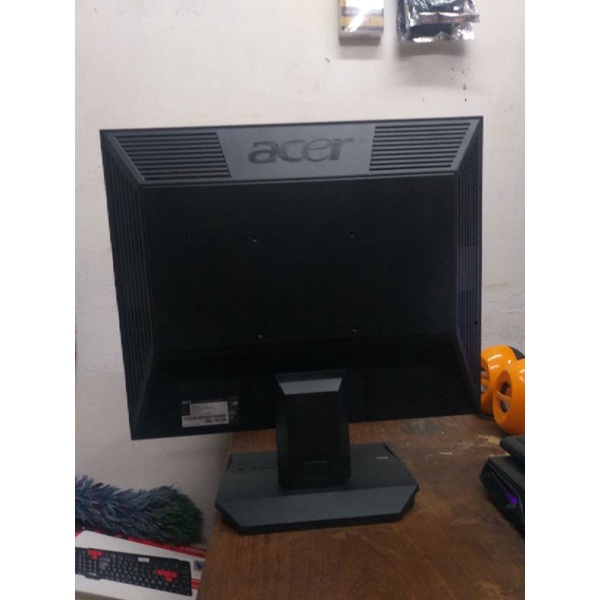 Monitor 19 inci KOTAK. Dell HP Samsung lenovo acer