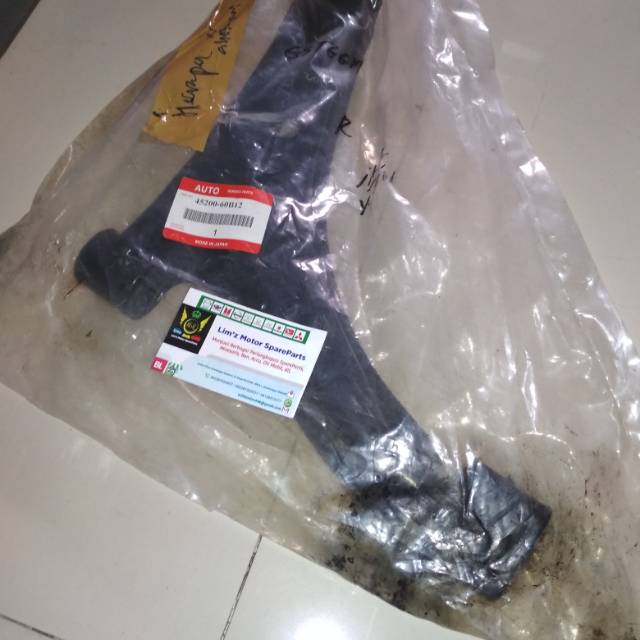 Lower Arm Assy Suzuki Esteem & Amenity -RH-