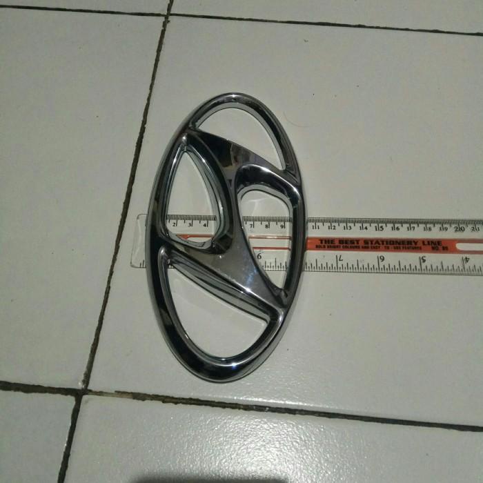 logo emblem Depan Hyundai H1