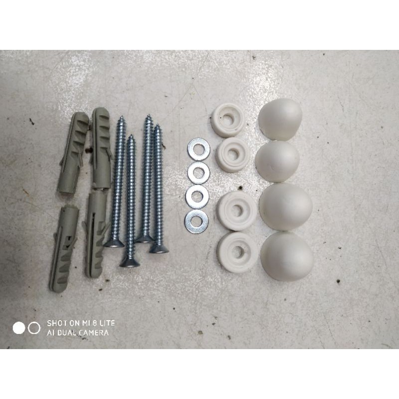 baut closet duduk / baut closet toto universal / baut pegangan closet duduk