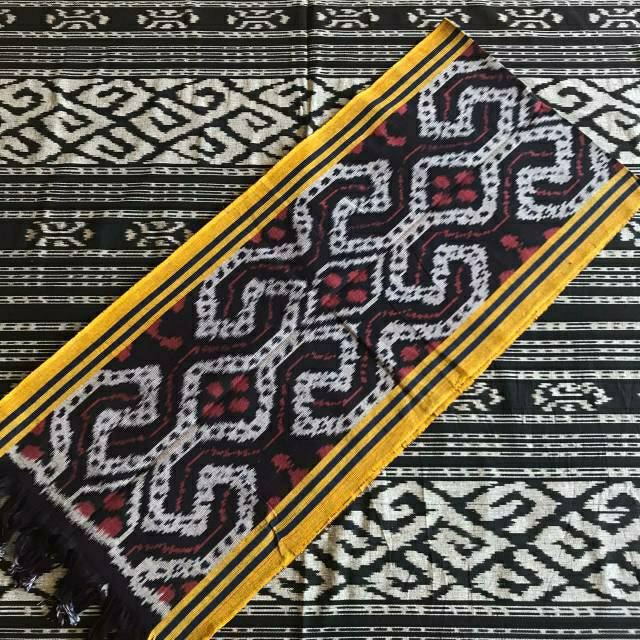 Taplak meja Tenun Etnik Nusantara