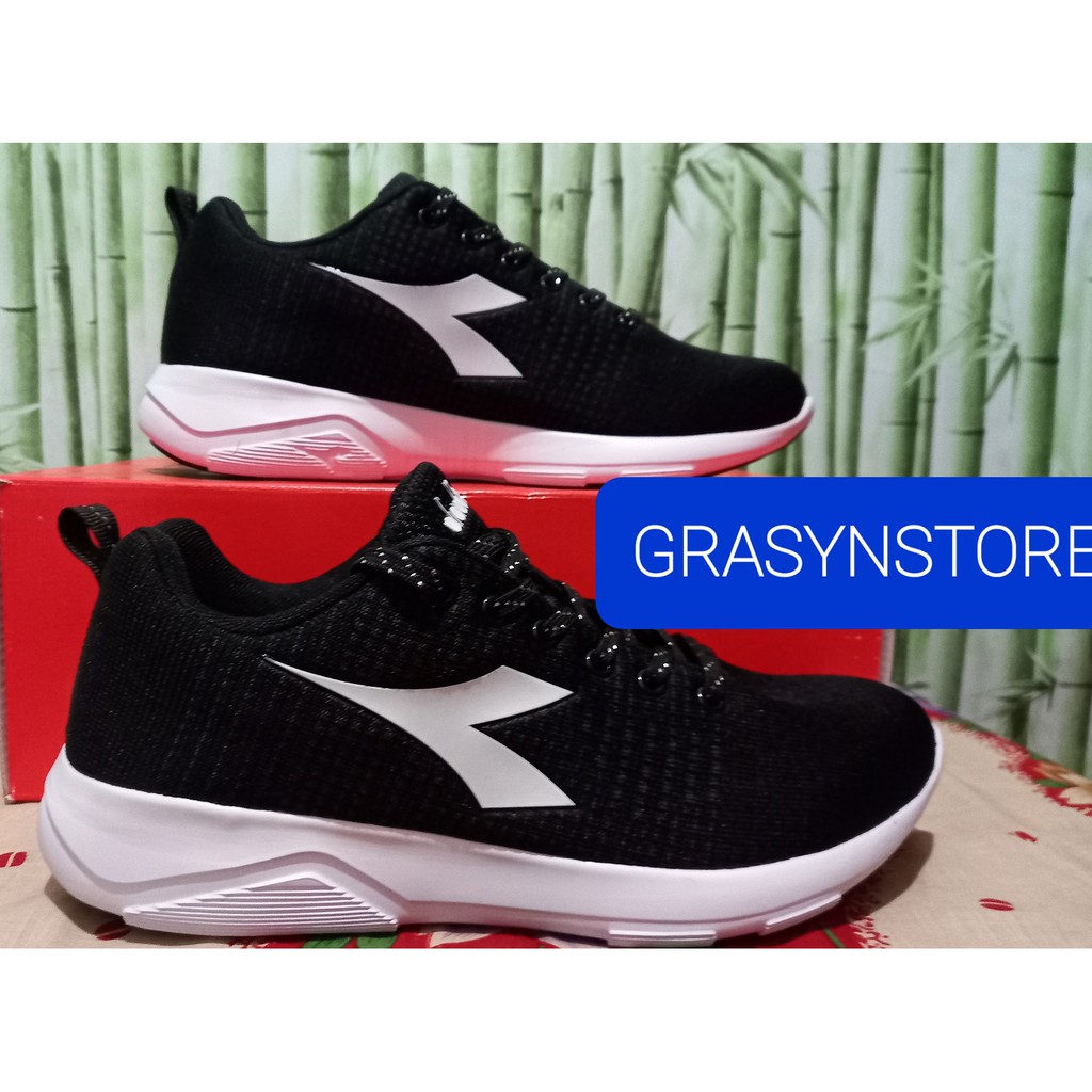 Sepatu Sneakers DIADORA X Run Light 5 Original
