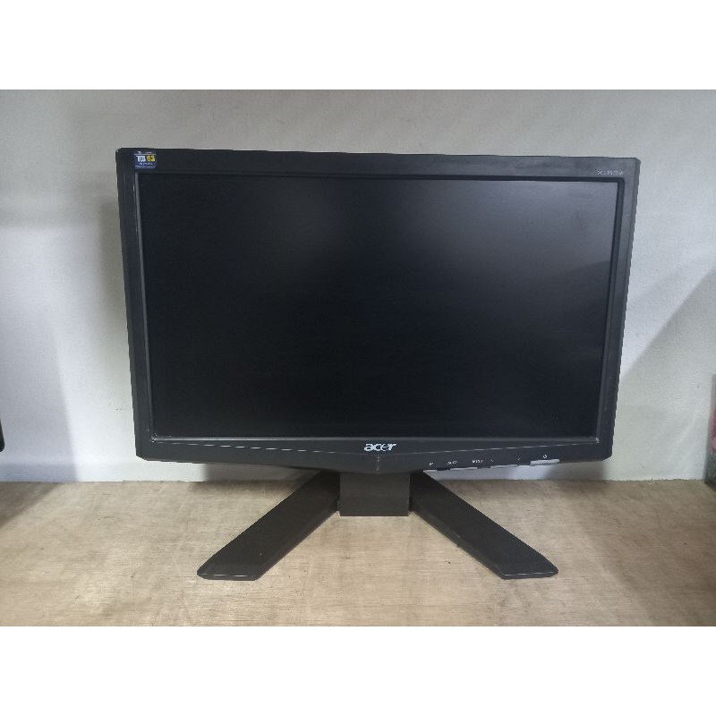 MONITOR LCD ACER 16 INCH WIDE SCREEN