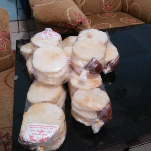 

Kerupuk kemplang