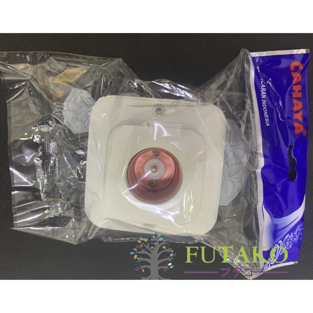 FUTAKO Fitting Lampu Plafon Kotak CAHAYA 462 / Fitting Flafon Kotak SC-462/SC-463